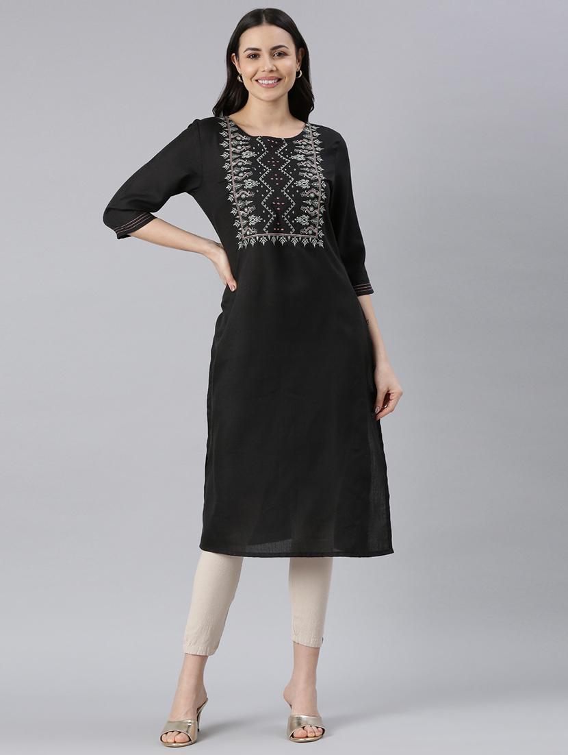 women round neck embroidered straight kurta - 21682763 - Zoom Image - 0