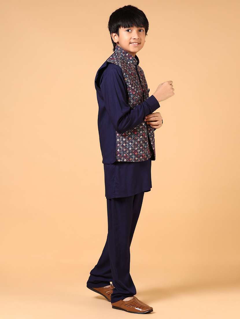boys solid kurta pyjama with embroidered jacket - 21683983 - Standard Image - 7