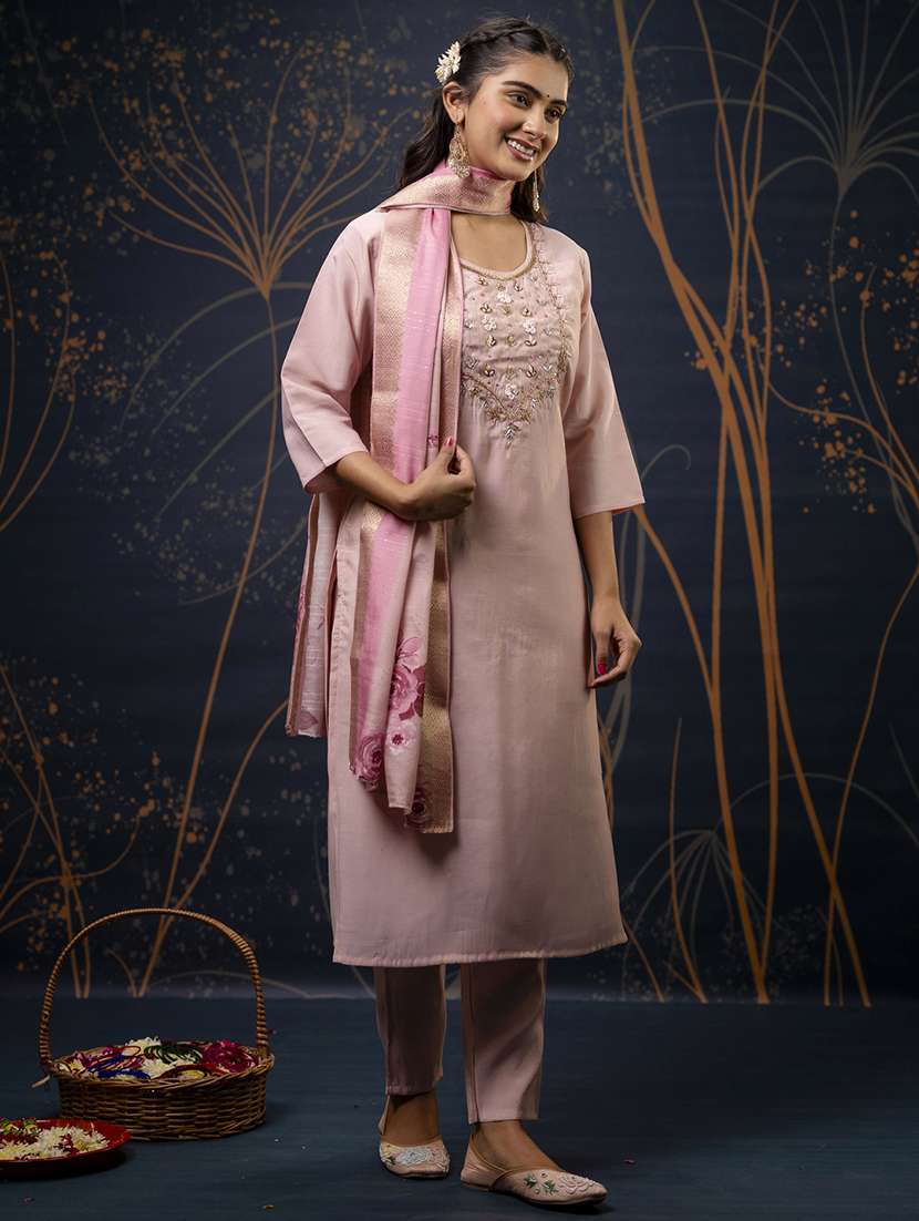 women three quarter sleeve kurta pant with dupatta set - 21684132 - Standard Image - 2