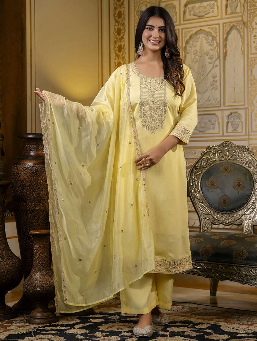 women three quarter sleeve kurta palazzo with dupatta set