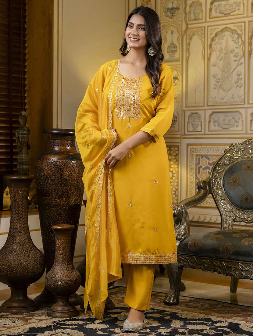 women three quarter sleeve kurta palazzo with dupatta set