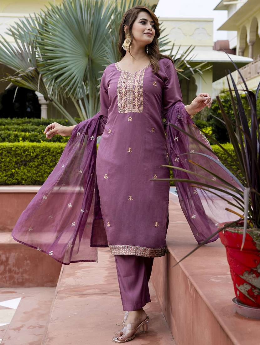 women three quarter sleeve kurta pant with dupatta set - 21684177 -  Standard Image - 2