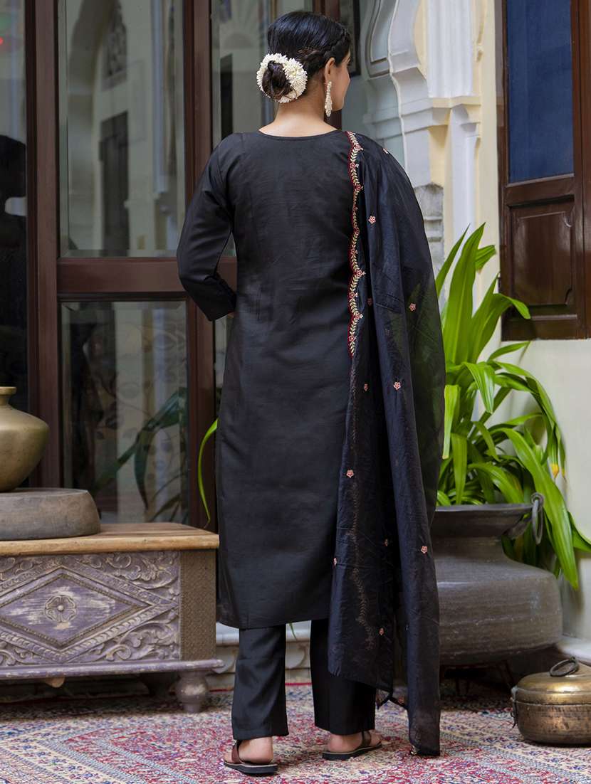 women three quarter sleeve kurta pant with dupatta set - 21684183 - Standard Image - 2