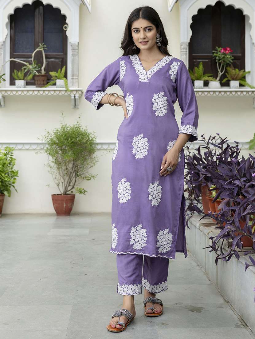 women embroidered three quarter sleeve kurta pant set