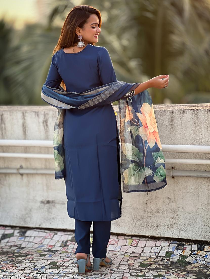women three quarter sleeve kurta pant with dupatta set - 21684244 - Standard Image - 2