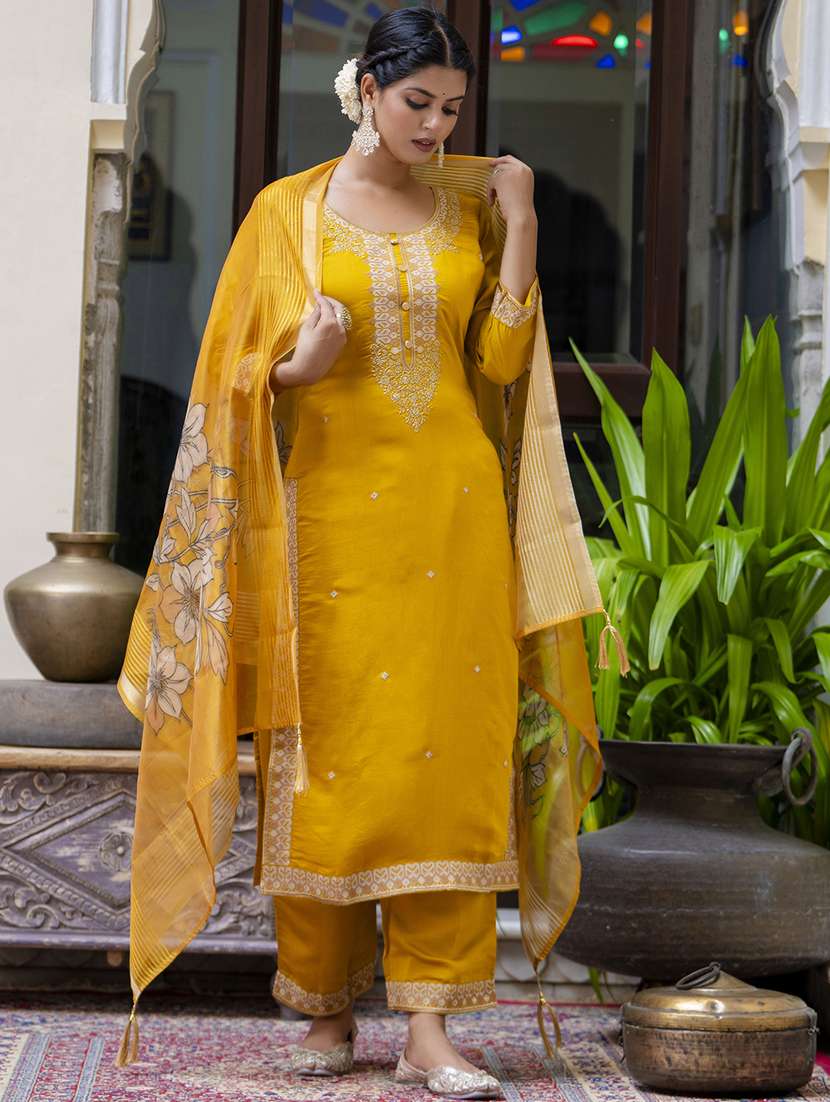 women three quarter sleeve kurta pant with dupatta set