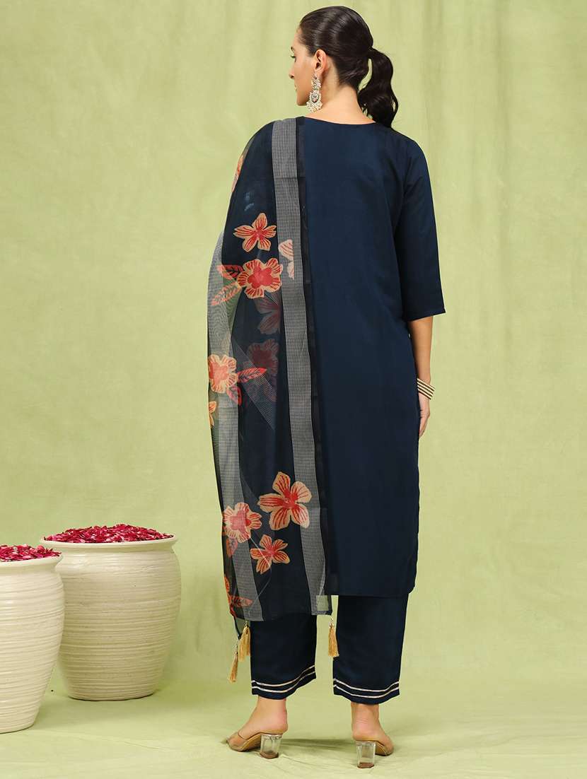 women three quarter sleeve kurta pant with dupatta set - 21684292 -  Standard Image - 2