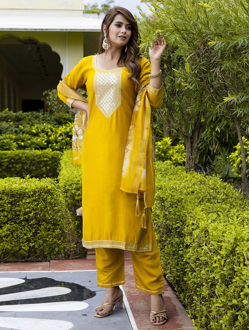 women three quarter sleeve kurta pant with dupatta set - 21684298 - Standard Image - 2