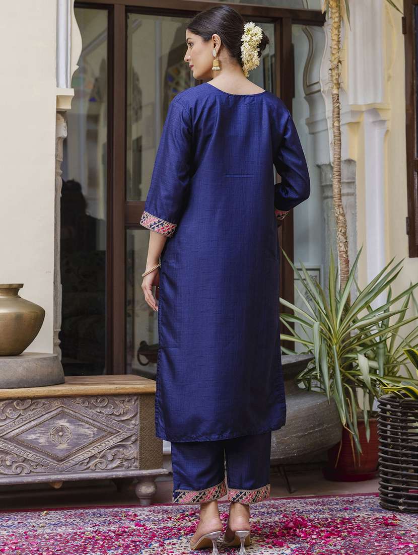 women three quarter sleeve kurta pant with dupatta set - 21684358 - Standard Image - 2