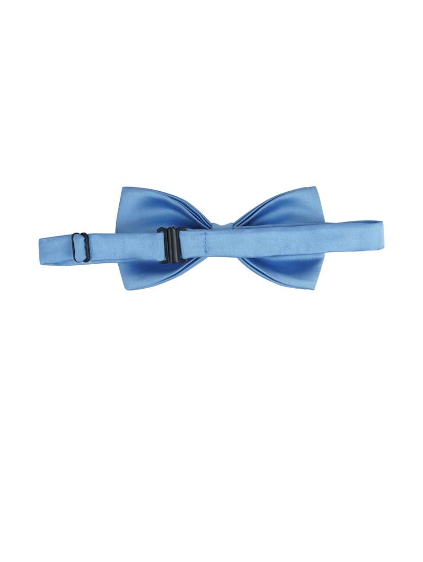men self textured pre-tied bow  - 21685035 -  Standard Image - 2