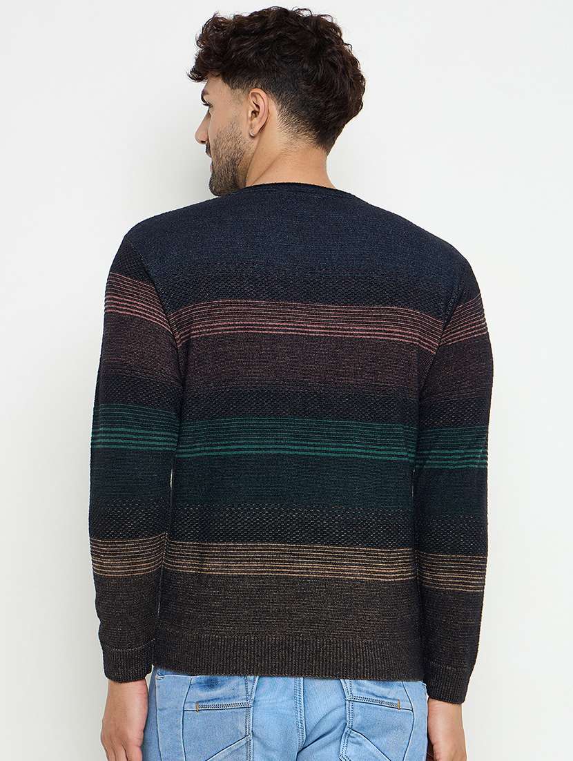 men striped long sleeves pullover - 21686349 -  Standard Image - 2