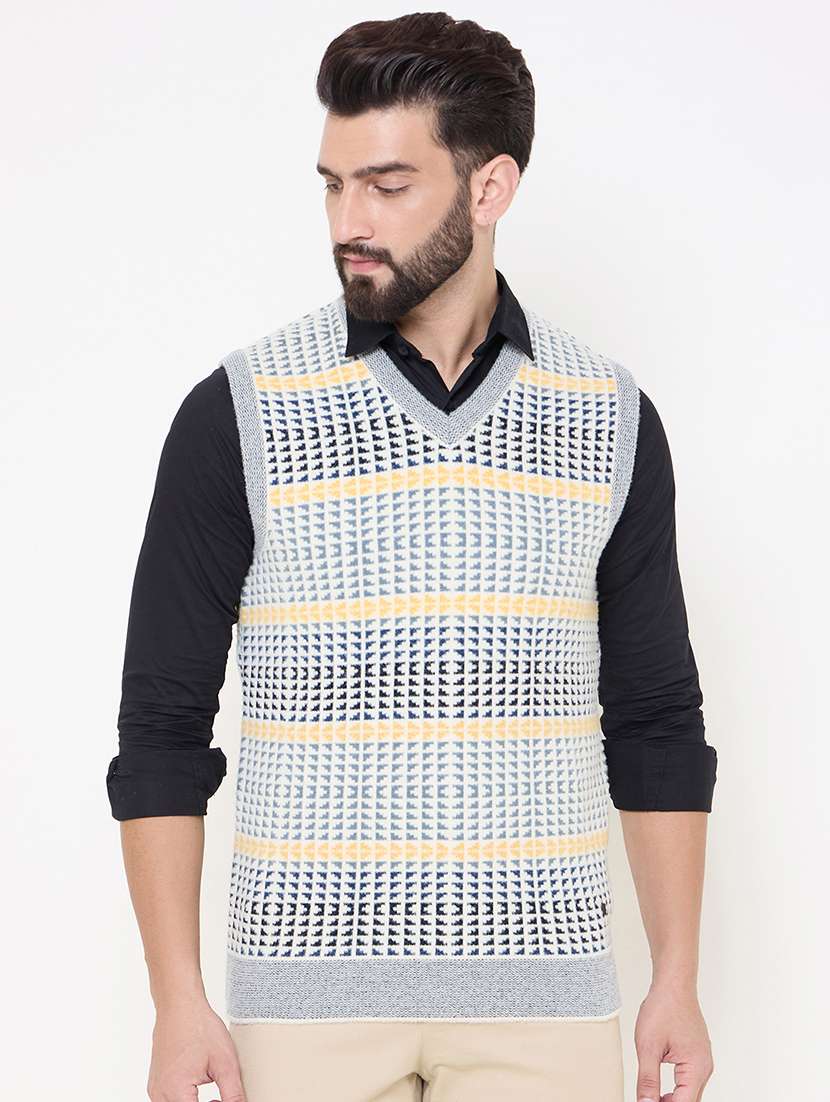 men sleeveless self design pullover