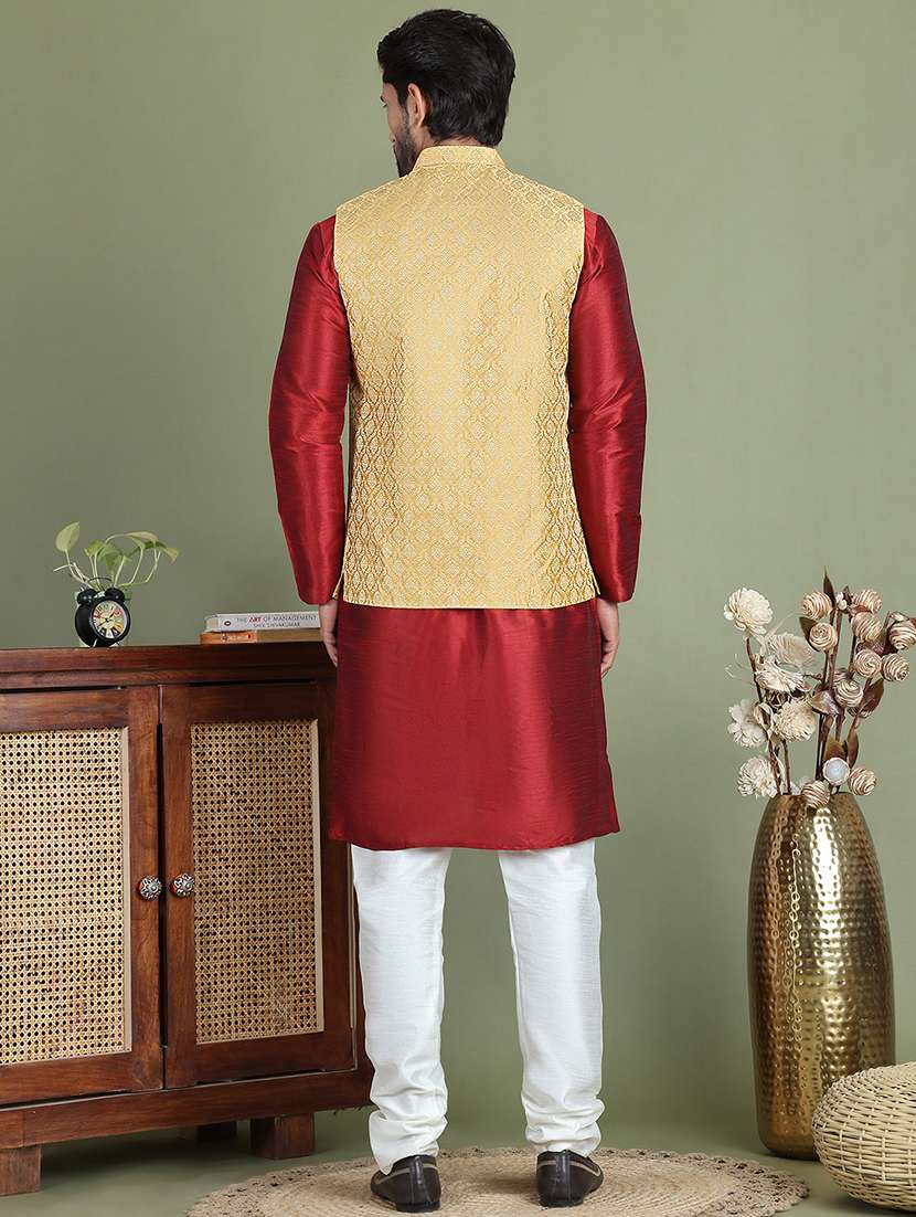 men self design kurta pyjama with jacket ethnic wear set - 21687076 -  Standard Image - 2