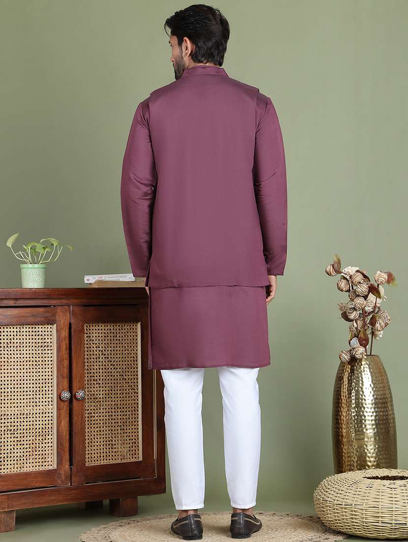 men embroidered kurta pyjama with jacket ethnic wear set - 21687091 - Standard Image - 2