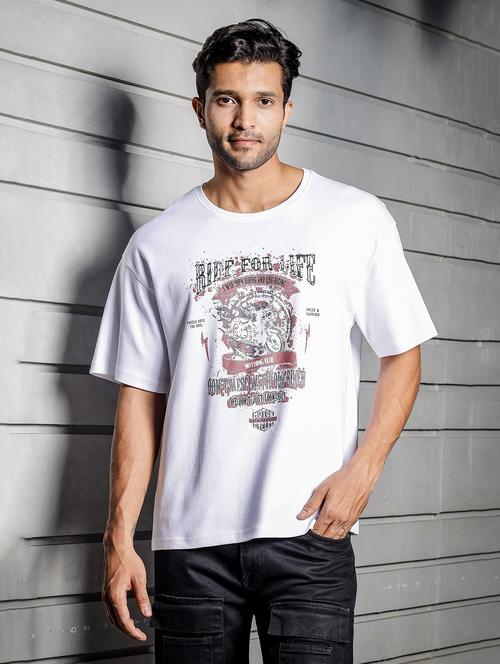 men round neck front print t-shirt - 21687700 - Standard Image - 0