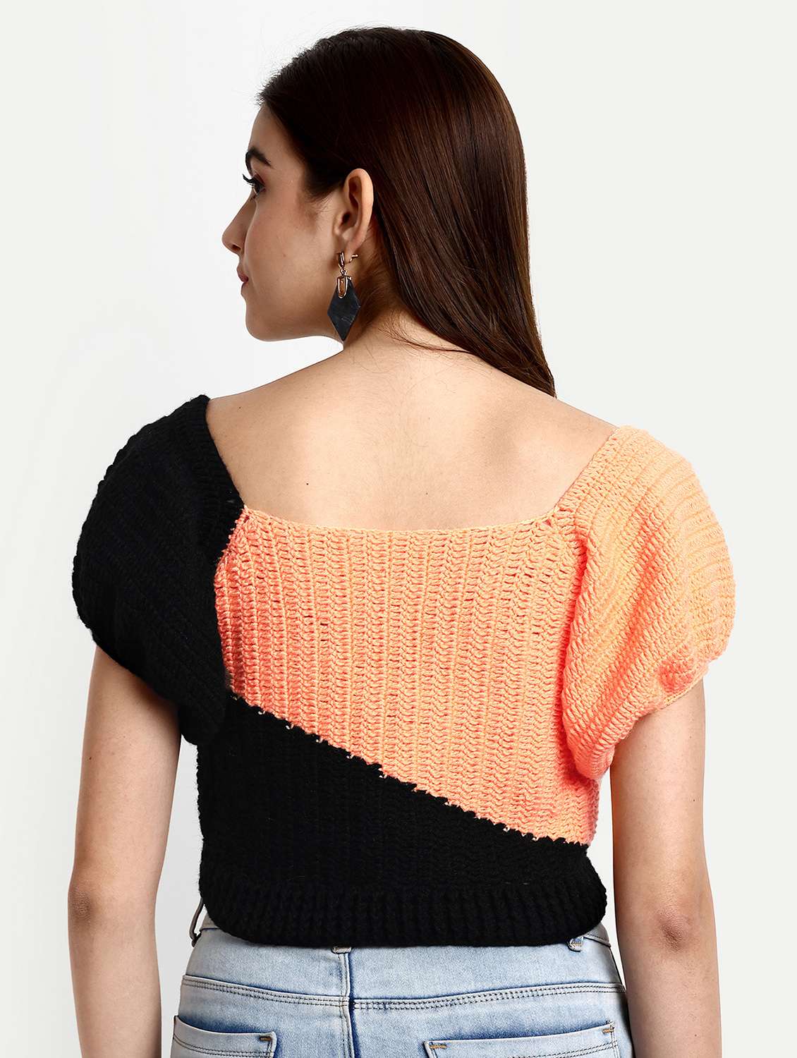 women color block winter wear crop top - 21688471 - Standard Image - 2