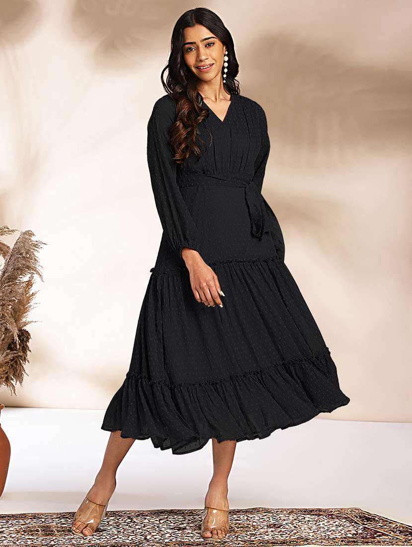 women black solid v neck tiered dress - 21688837 - Zoom Image - 0