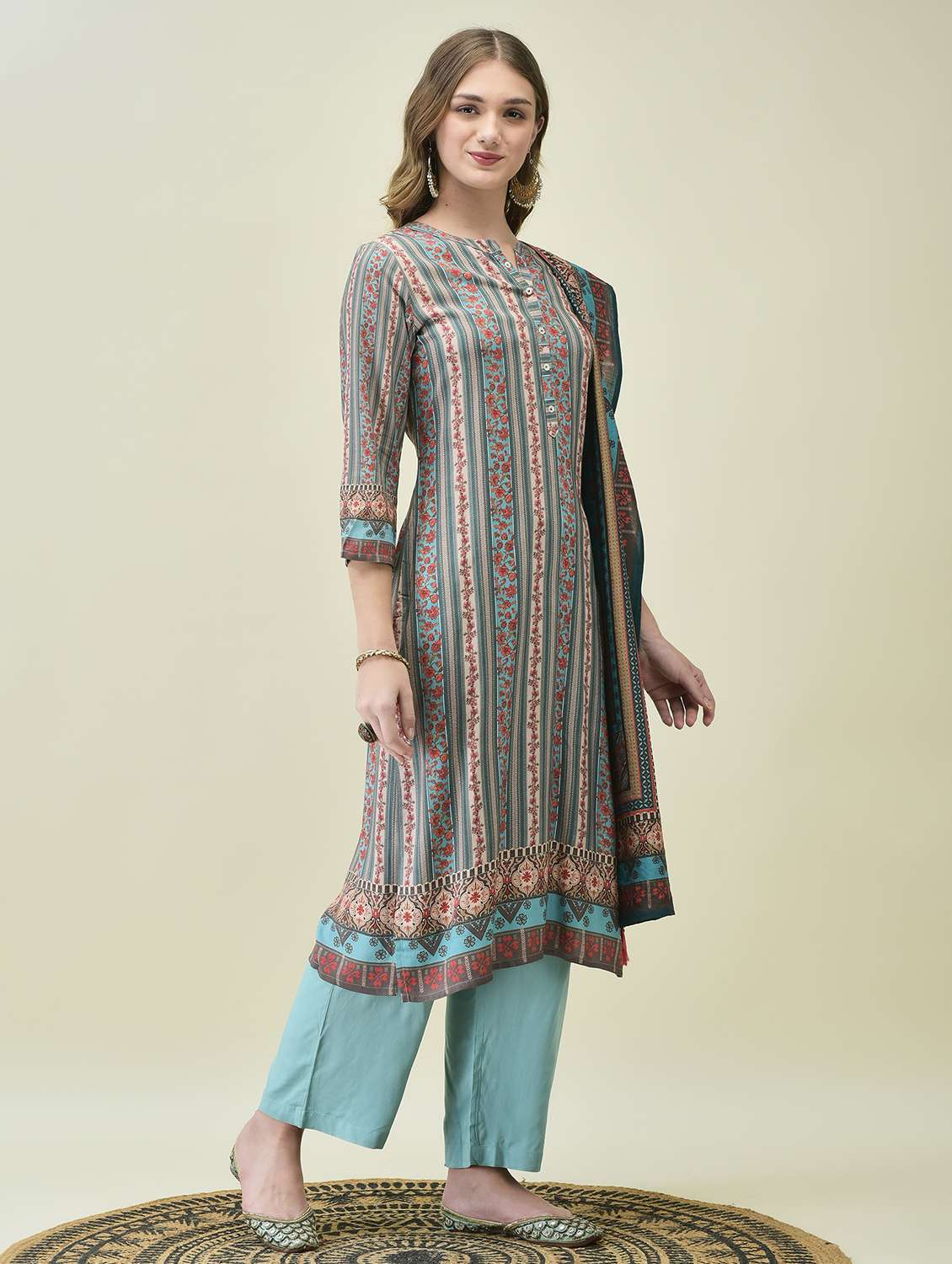 women light blue three quarter sleeve kurta comfort pant dupatta - 21689736 - Standard Image - 2