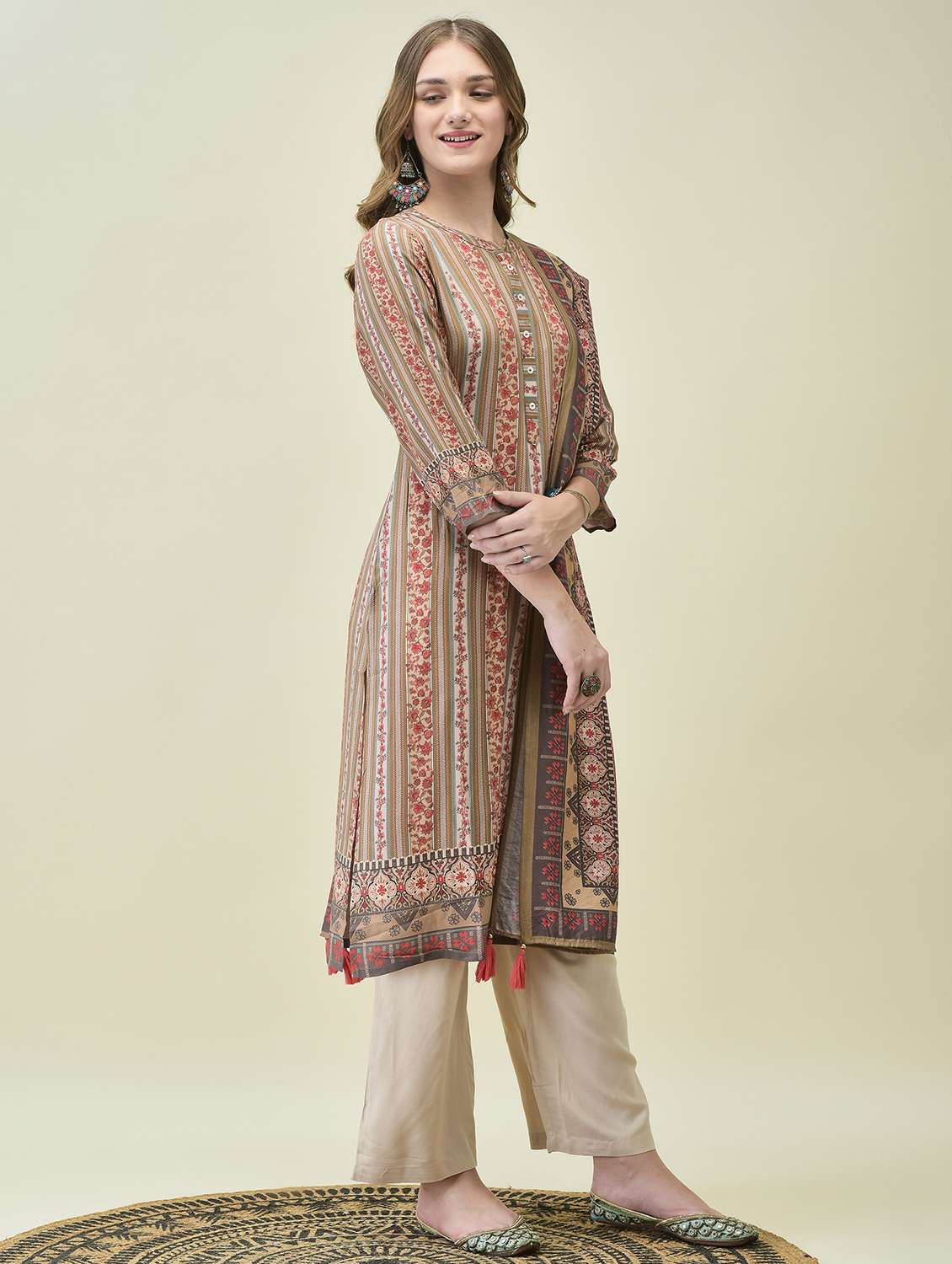 women lbeige three quarter sleeve kurta comfort pant dupatta - 21689737 -  Standard Image - 2