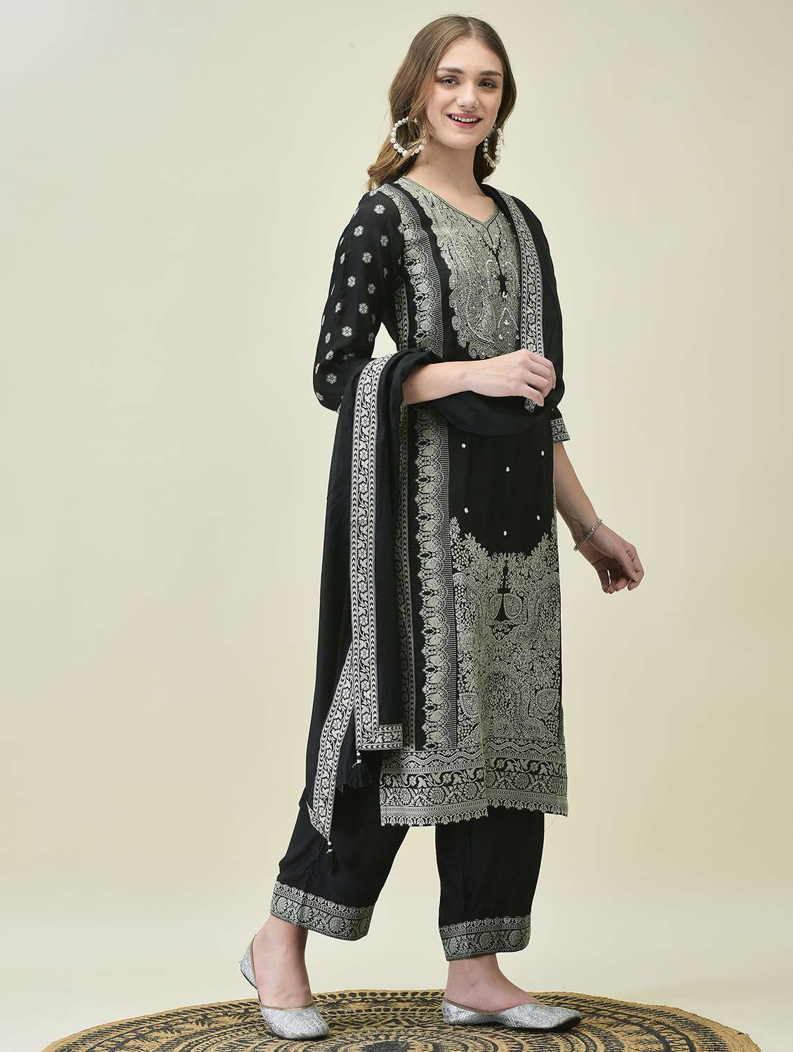 women three quarter sleeve kurta pant with dupatta set - 21689741 -  Standard Image - 2