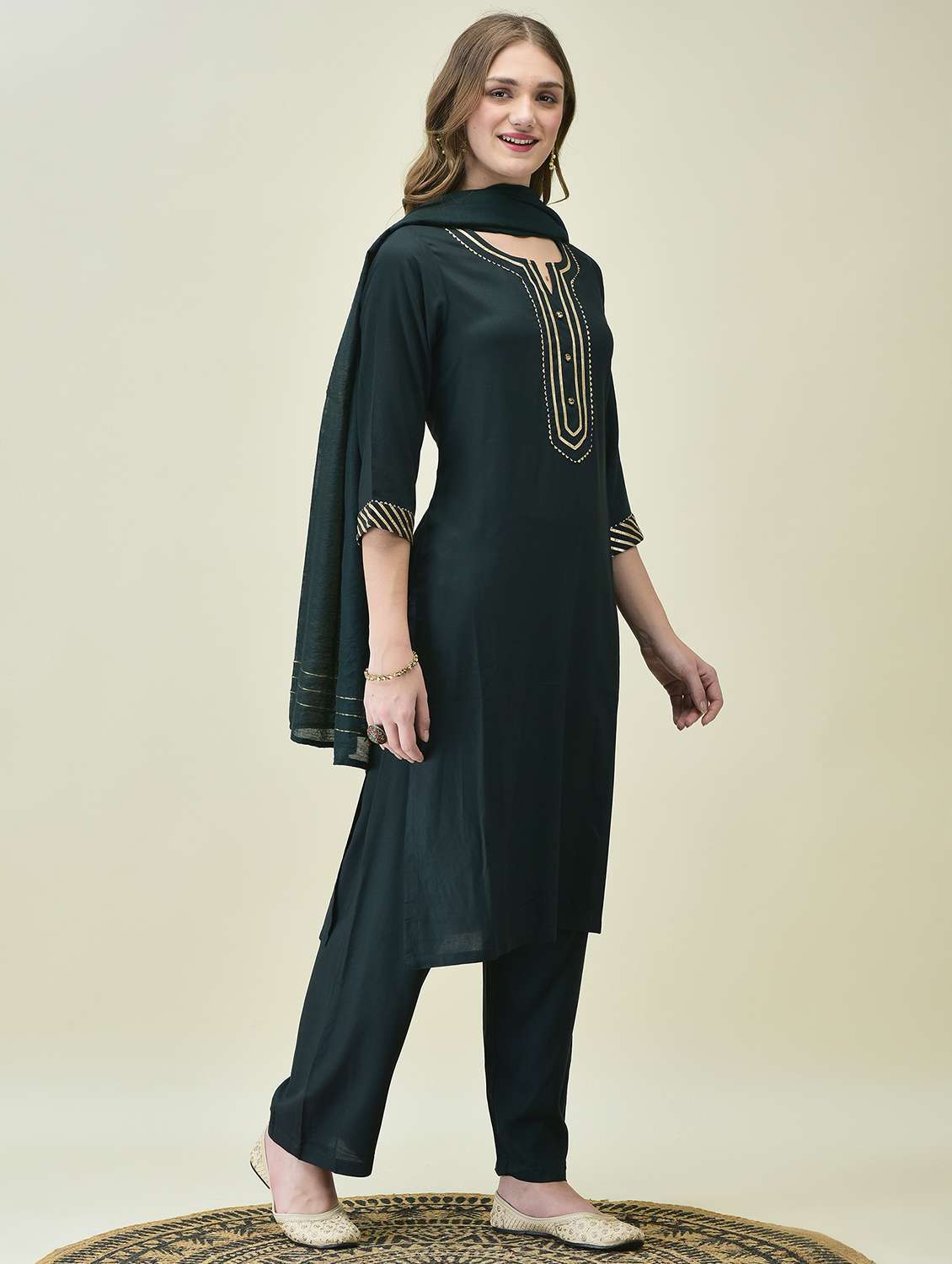 women three quarter sleeve kurta pant with dupatta set - 21689750 -  Standard Image - 2
