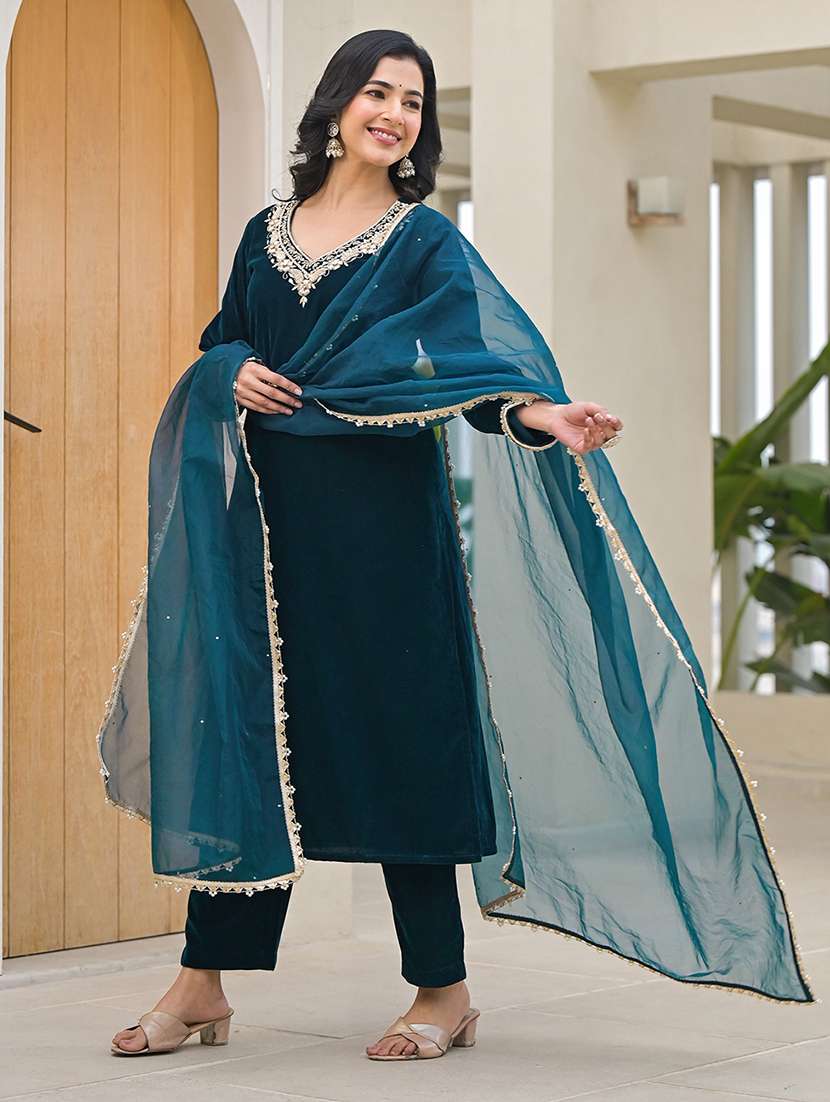 women long sleeve embroidered winter wear kurta pant with dupatta set - 21691034 - Standard Image - 2