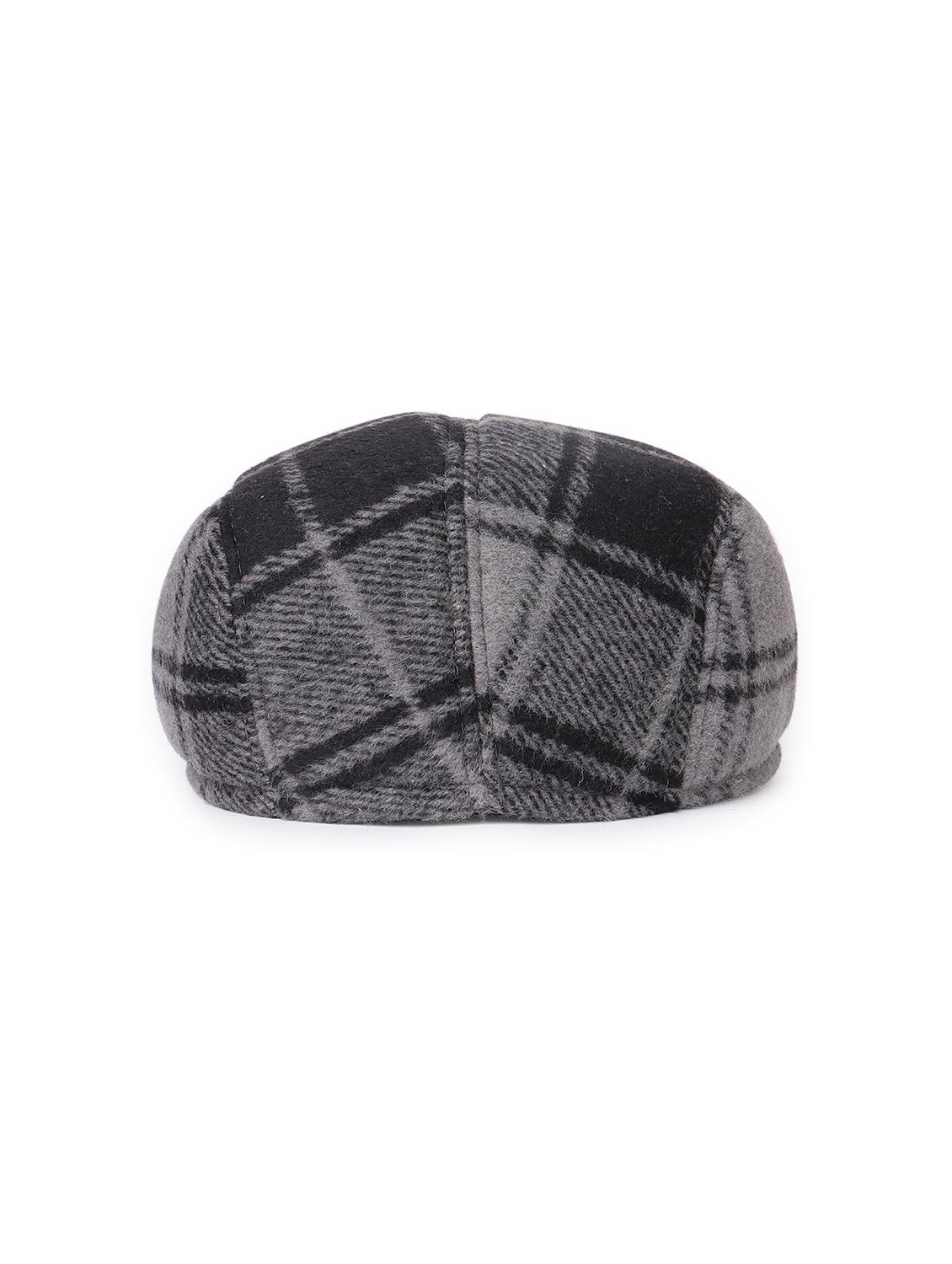 men grey checkered golf cap - 21692657 - Standard Image - 2