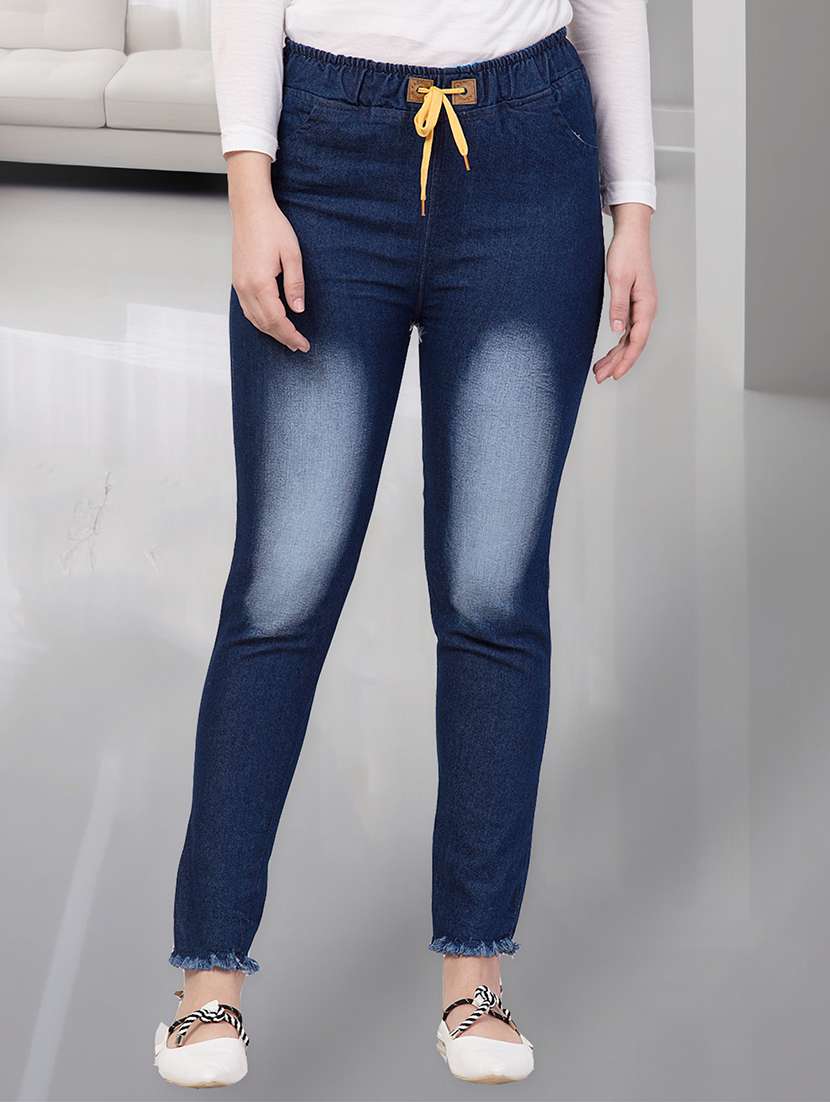 women solid mid rise slim fit jean