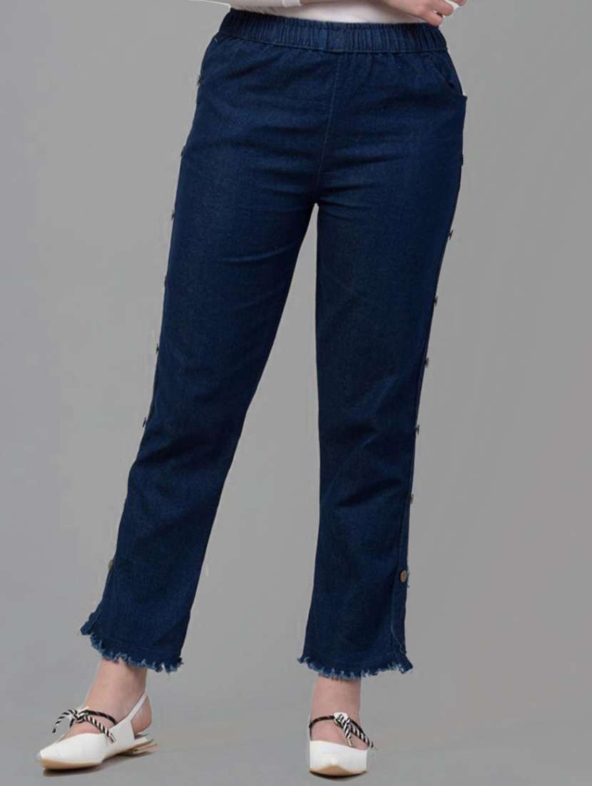 women solid mid rise bootcut jean