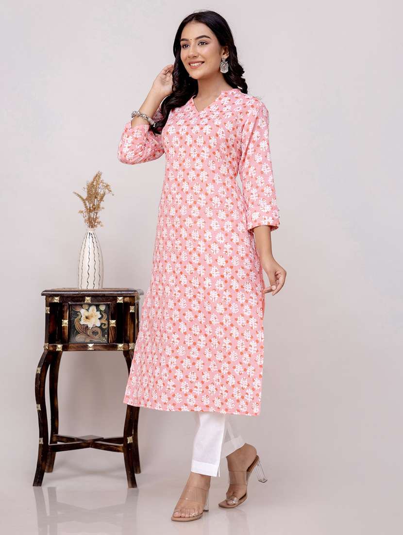 women three quarter sleeve straight kurta