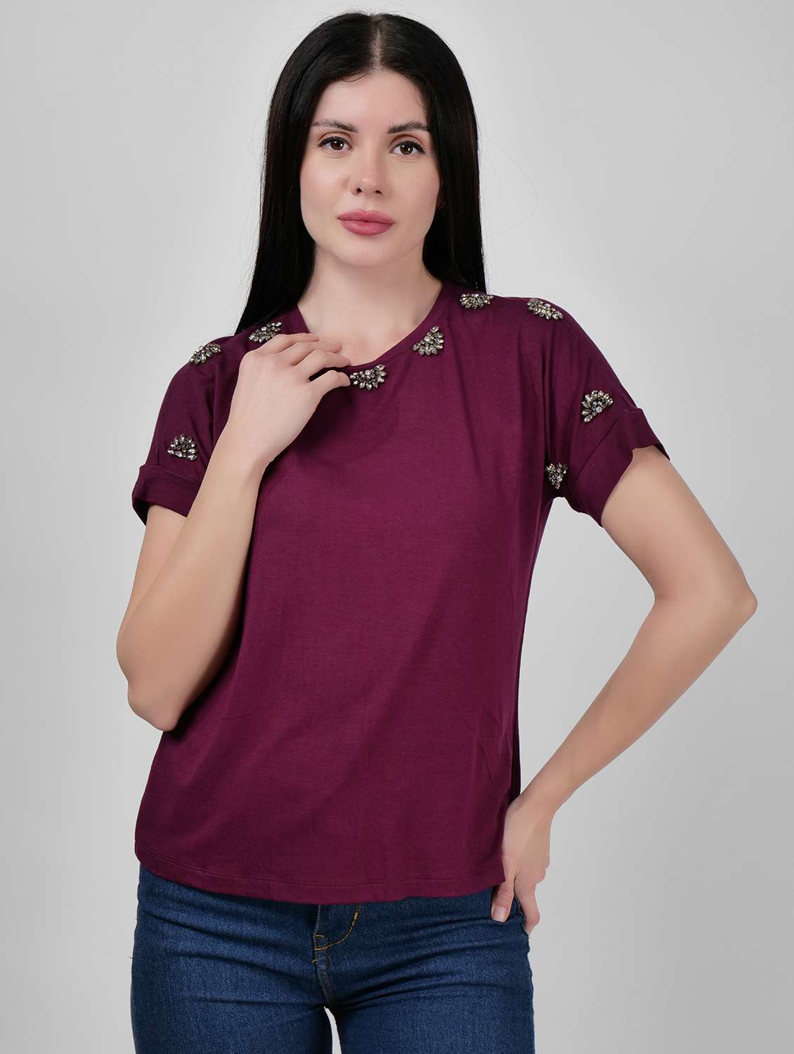 women embellished short sleeves regular t-shirt