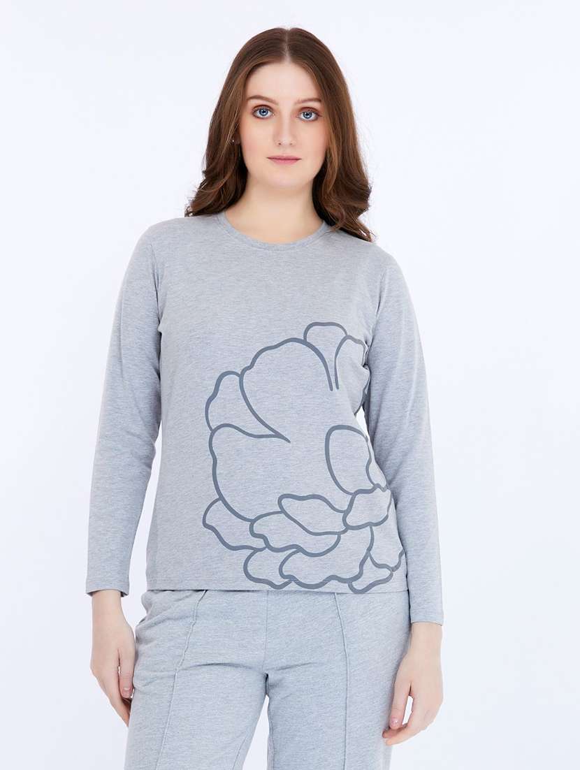 women round neck long sleeve t-shirt