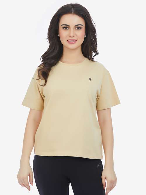 women round neck short sleeve t-shirt - 21693618 -  Standard Image - 0