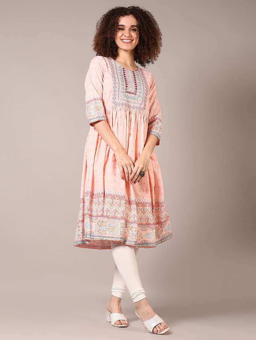 women three quarter sleeve flared kurta