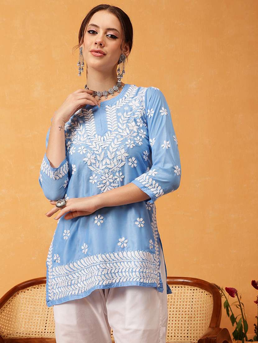 women three quarter sleeve chikankari kurti