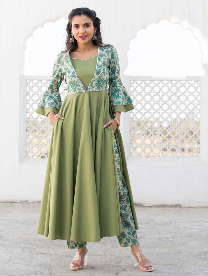 women placement print sweetheart neck flared kurta - 21694792 - Zoom Image - 0