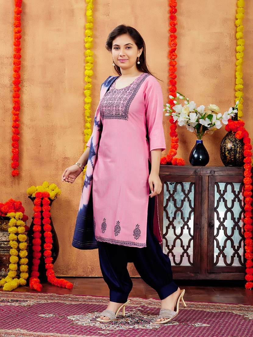 girls embroidered round neck straight kurta - 21694873 -  Standard Image - 2