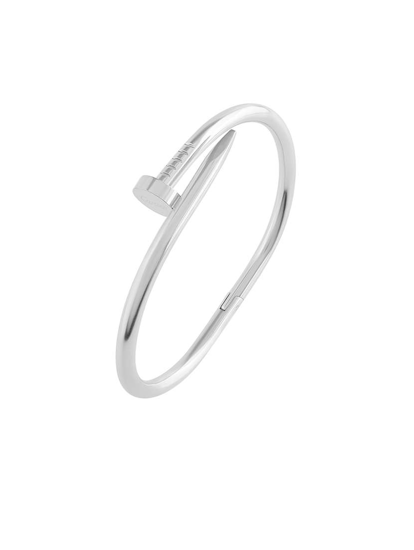 men silver brass bracelet - 21695246 -  Standard Image - 2