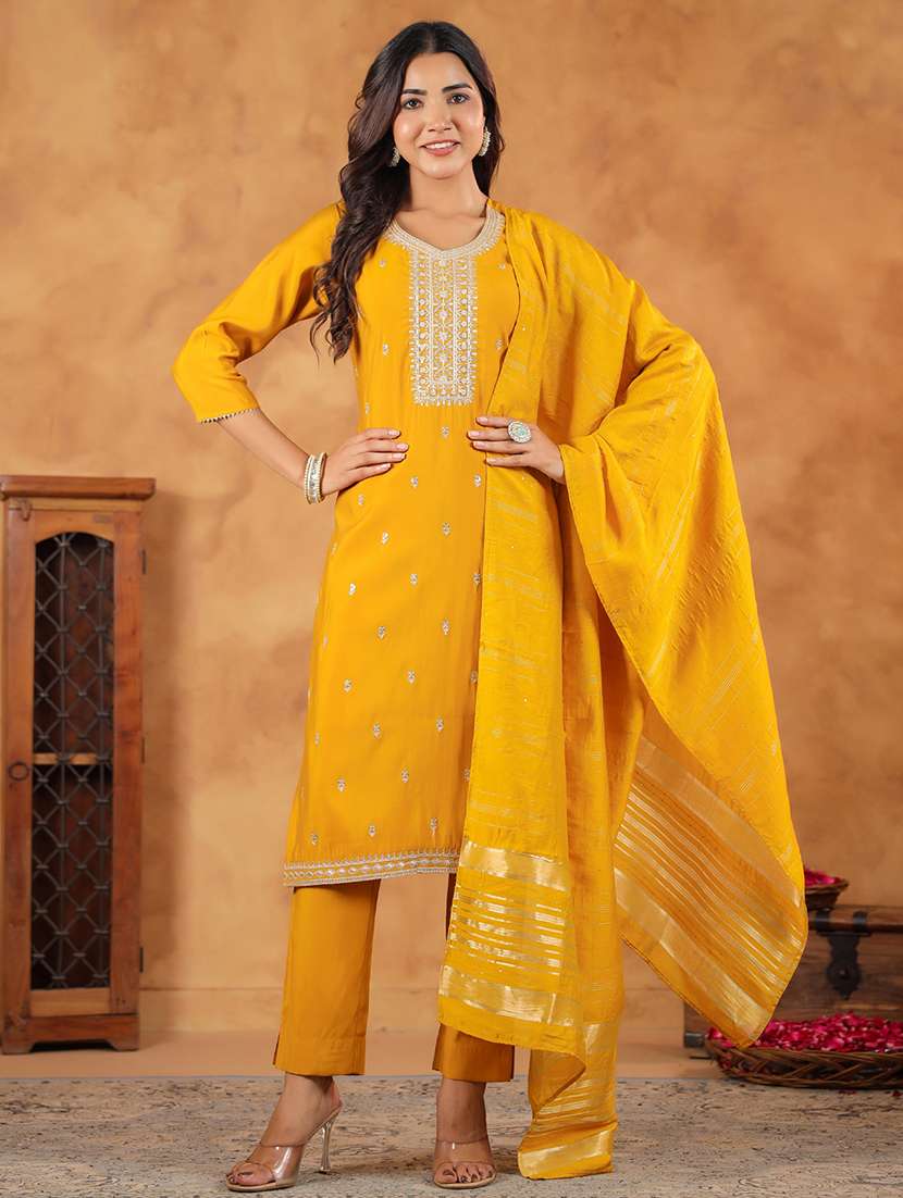 women three quarter sleeve kurta pant with dupatta set