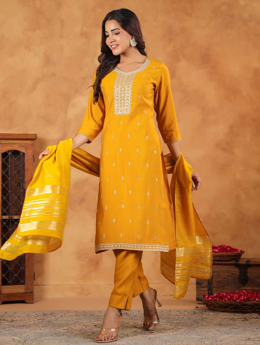 women three quarter sleeve kurta pant with dupatta set - 21695483 -  Standard Image - 2