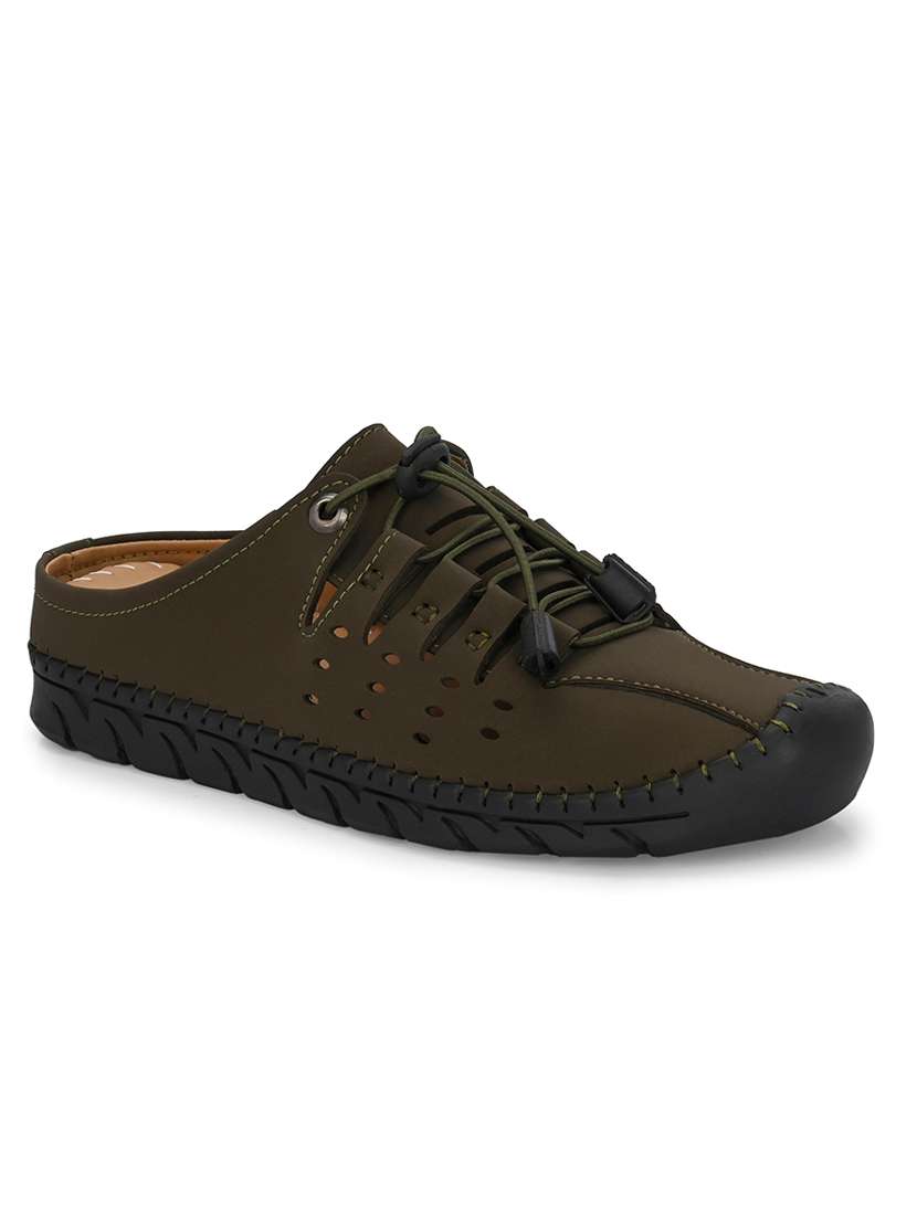 men lace up sandal - 21695953 -  Standard Image - 2