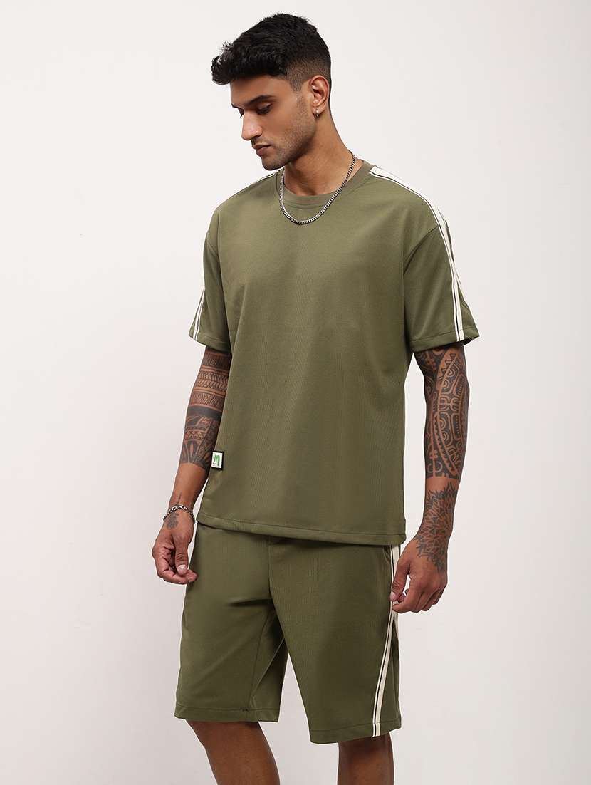 men solid t-shirt & short co-ords set - 21695997 -  Standard Image - 2