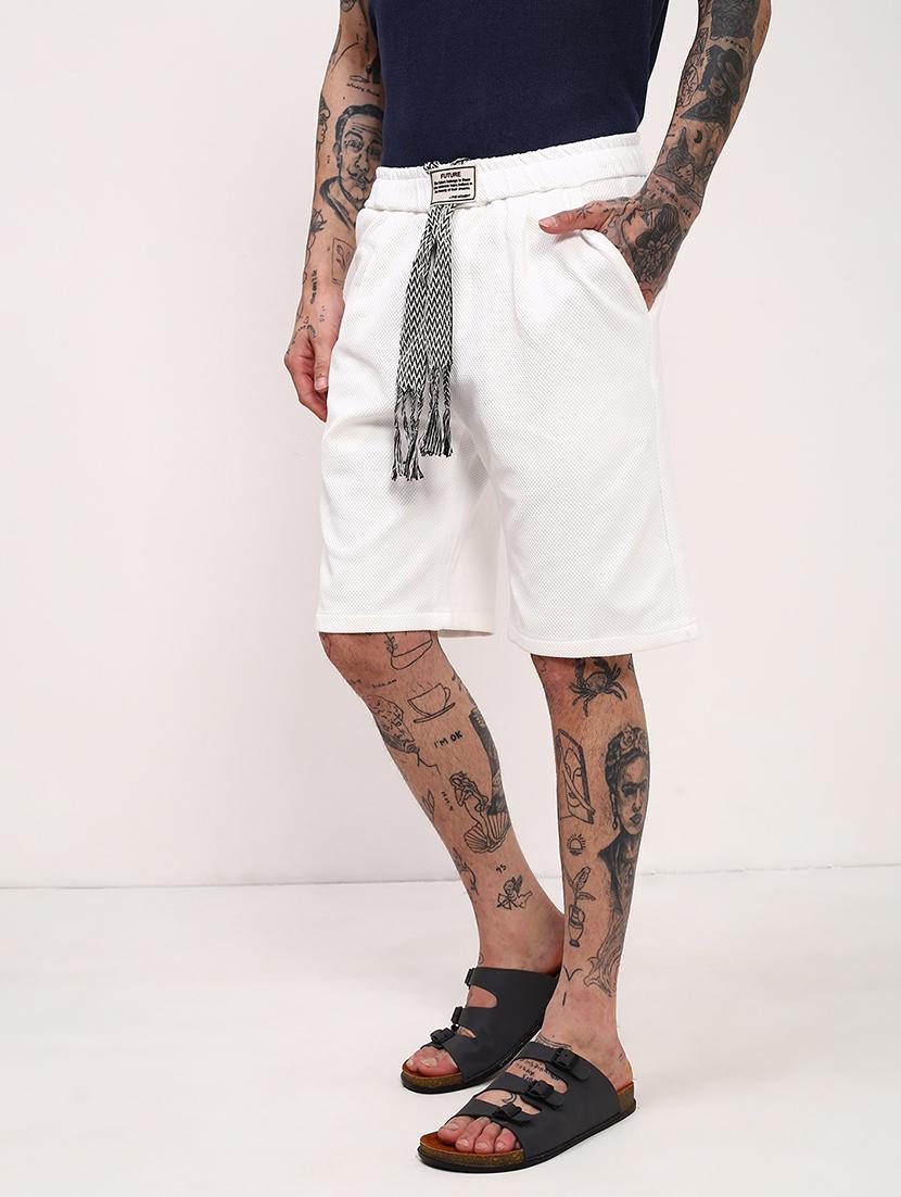 men solid mid rise regular fit shorts - 21696074 - Standard Image - 2