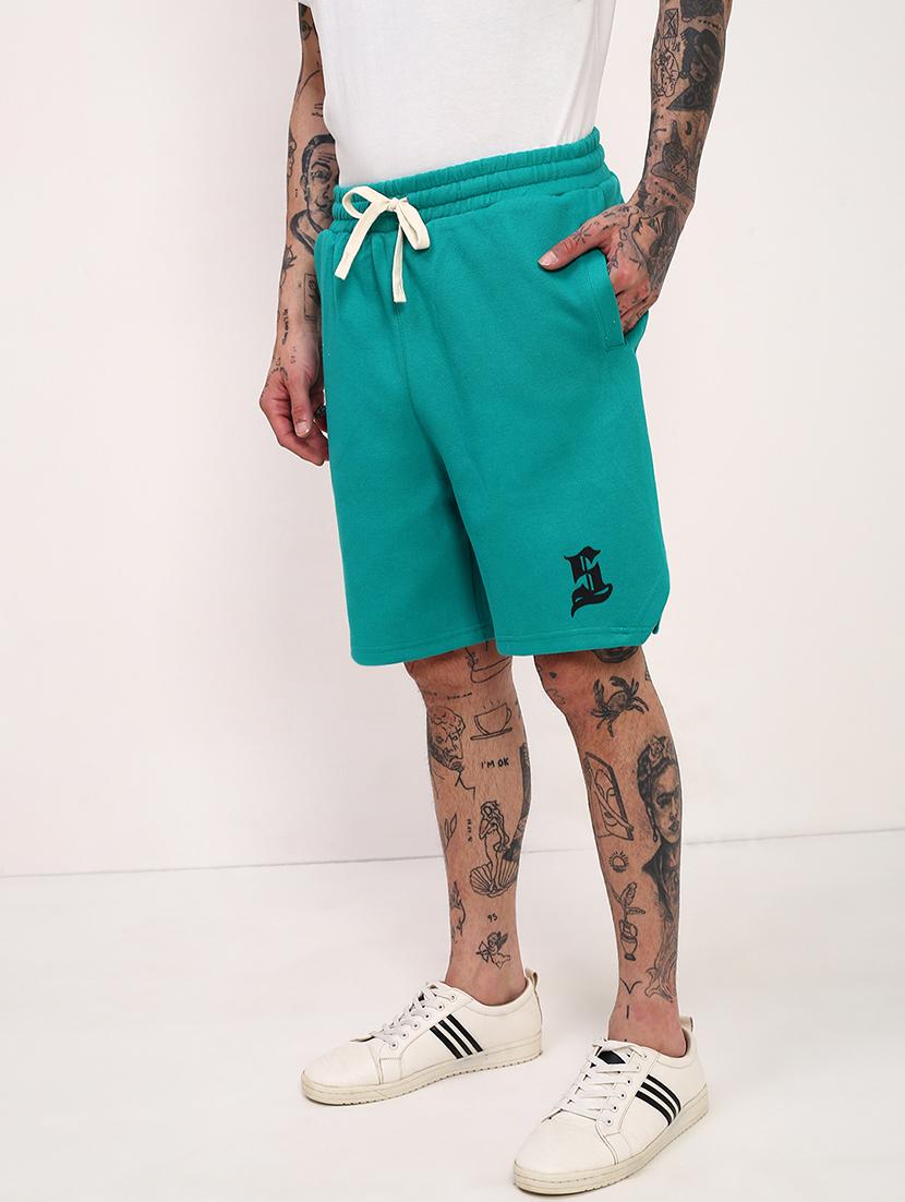men solid mid rise regular fit shorts - 21696080 - Standard Image - 2