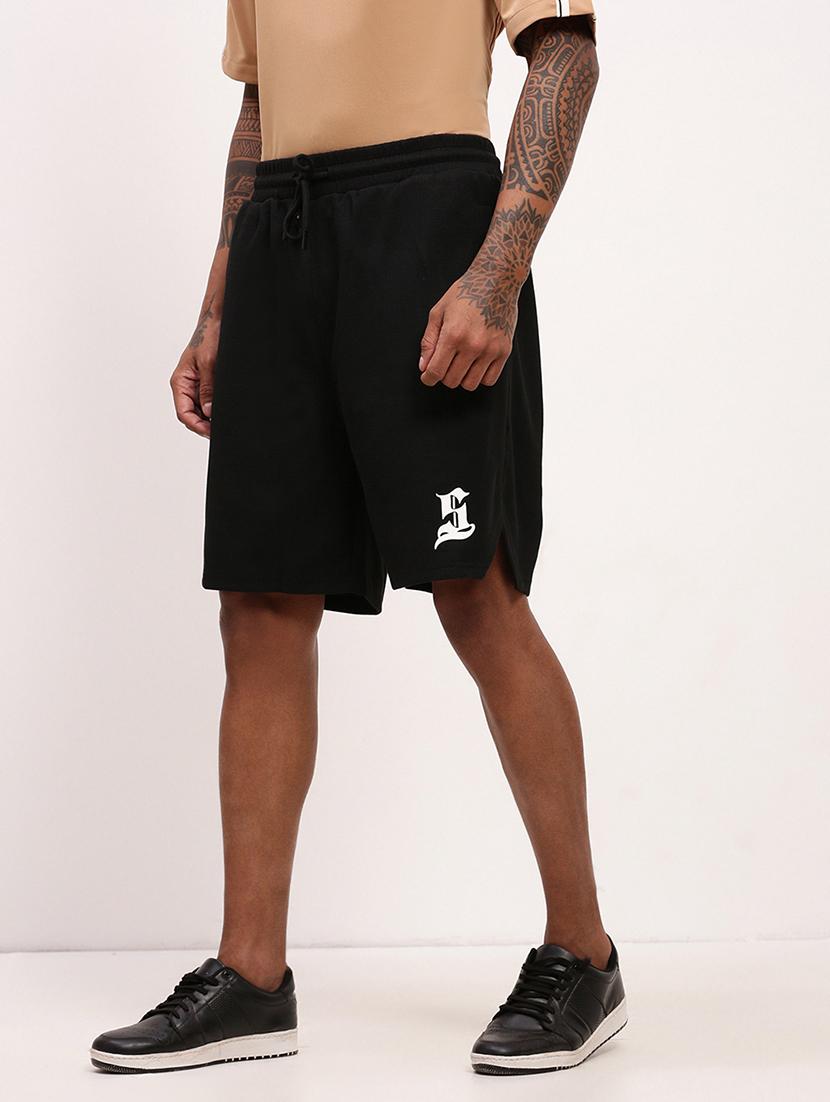 men solid mid rise regular fit shorts - 21696082 - Standard Image - 2