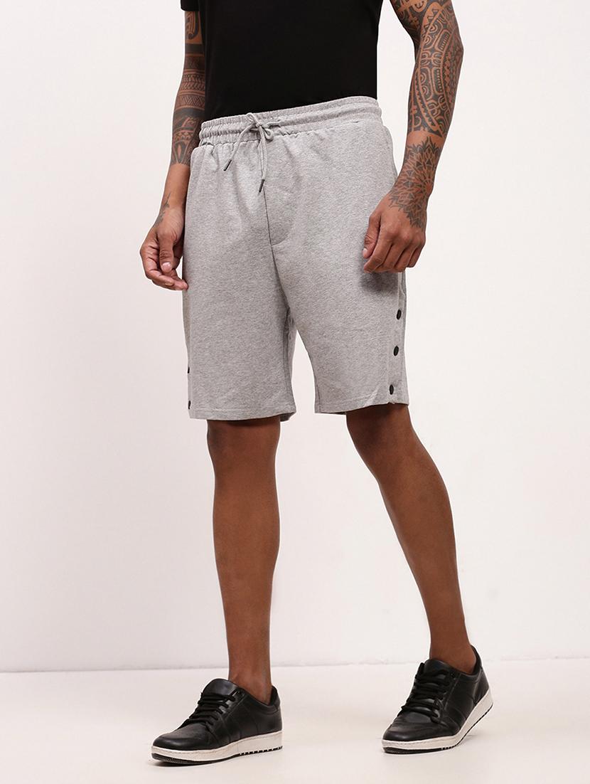 men solid mid rise regular fit shorts - 21696093 - Standard Image - 2