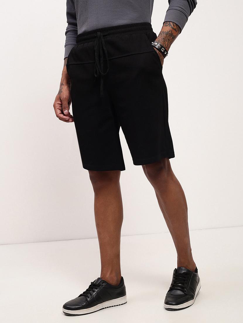 men solid mid rise regular fit shorts - 21696094 - Standard Image - 2