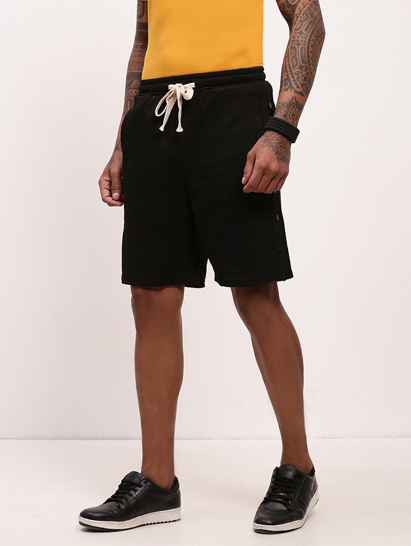 men solid mid rise regular fit shorts - 21696101 - Standard Image - 2
