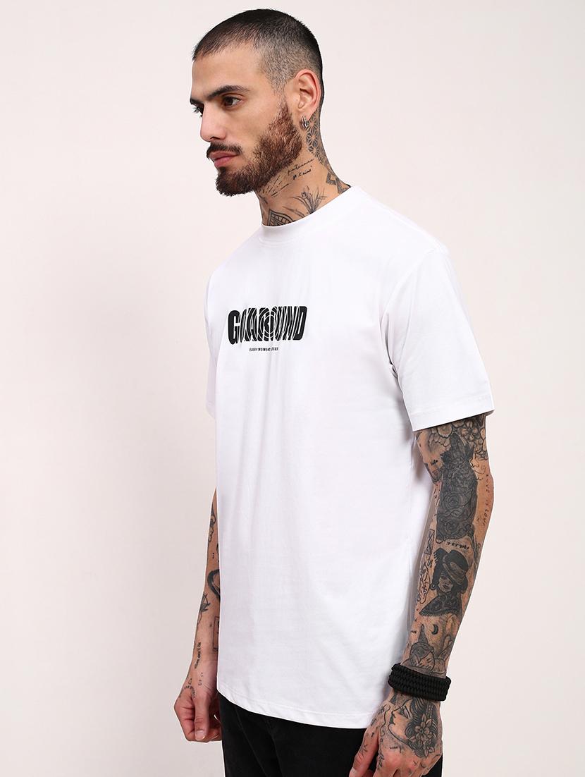 men chest print round neck t-shirt - 21696294 - Standard Image - 2