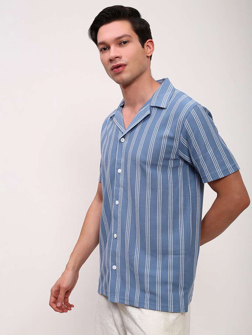 men striped short sleeves casual shirt - 21696307 -  Standard Image - 2